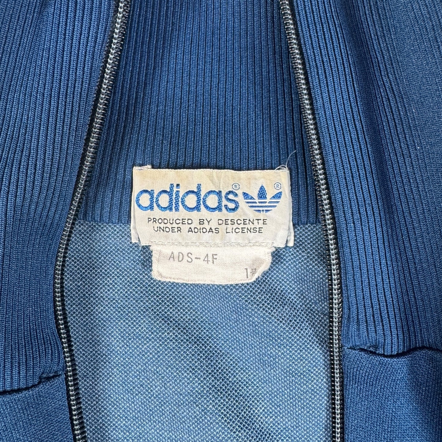 80s adidas トラックジャケット ネイビー 赤ライン デサント製 1号 ad-t-2505-011