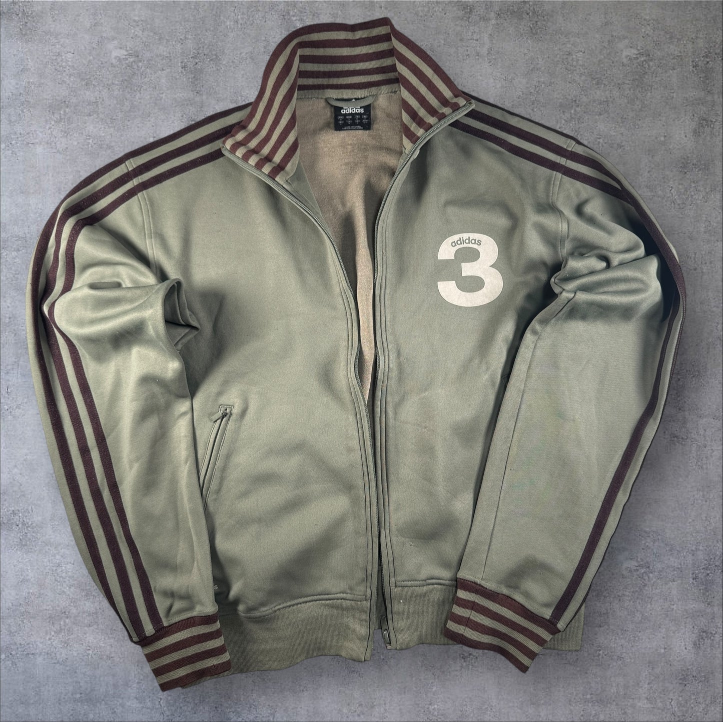 adidas トラックジャケット カーキ O ad-u-2505-010