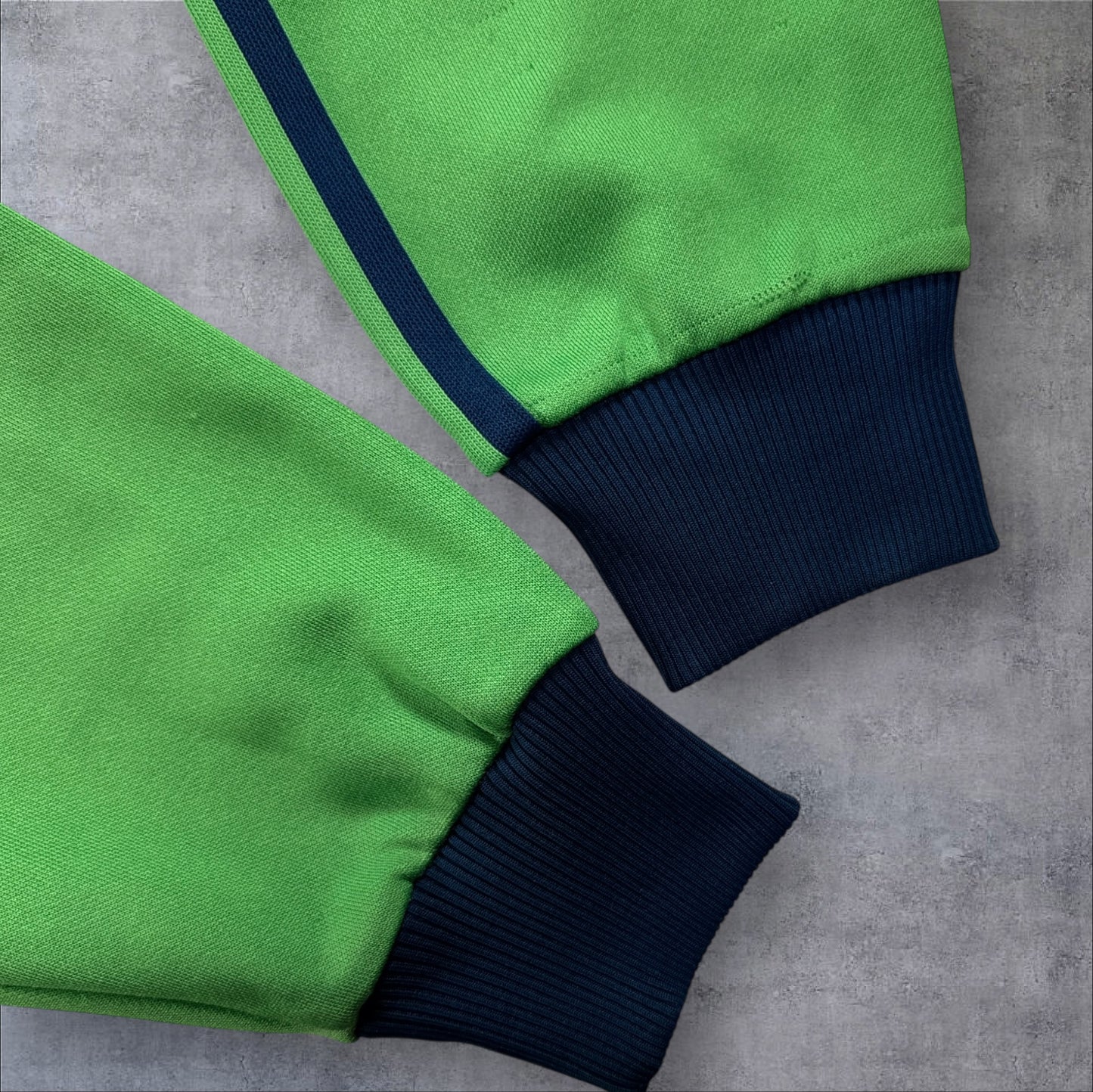 80s adidas トラックジャケット グリーン デサント製 3号 ad-t-2505-014