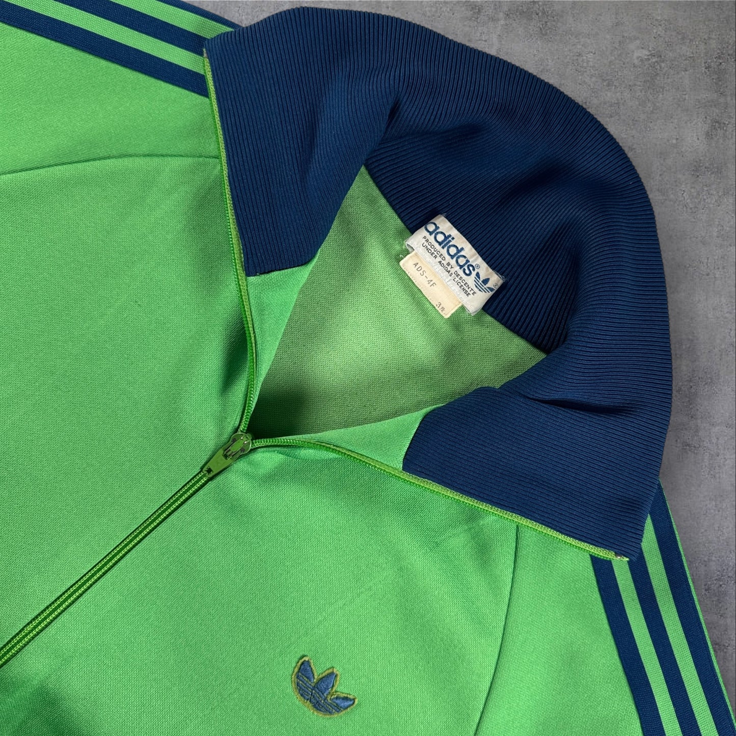 80s adidas トラックジャケット グリーン デサント製 3号 ad-t-2505-014