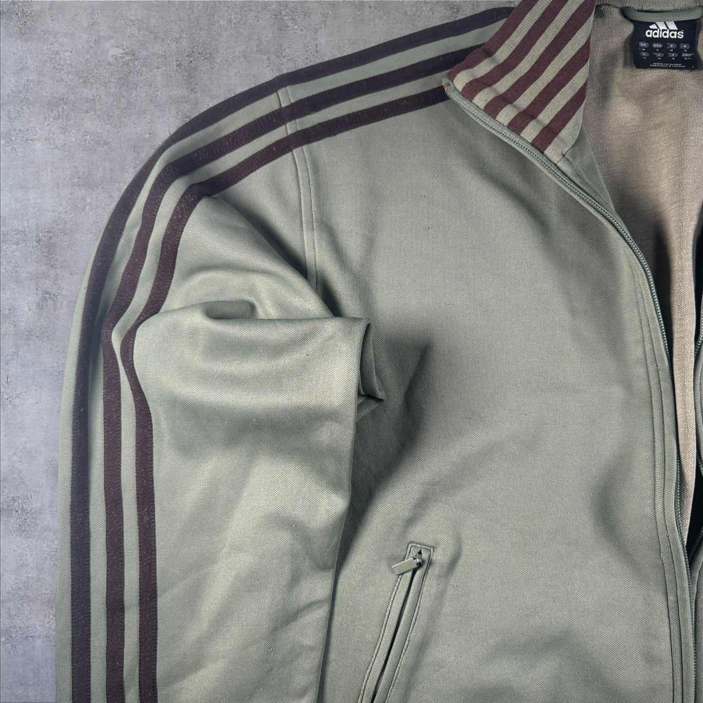 adidas トラックジャケット カーキ O ad-u-2505-010