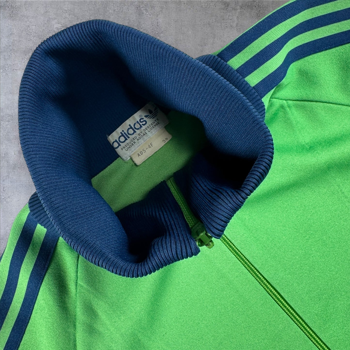 80s adidas トラックジャケット グリーン デサント製 3号 ad-t-2505-014