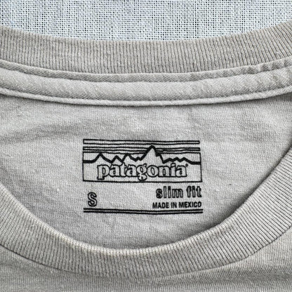 Patagonia パタゴニア ジェリーロペス GOIN LEFT Tシャツ S br-u-2505-004